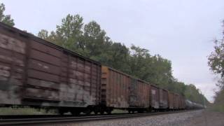 A pair of CSX eastbounds pass the Fern defect detector