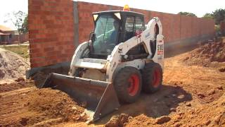 BobCat Mini Carregadeira S185