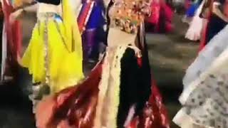 Sakhiyo sangathe keva ghume chhe whatsapp status | Garba | Garba Lover | Garba Status