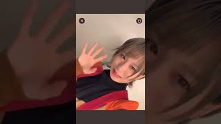 BiSH 優しい笑顔で手を振るモモコさん