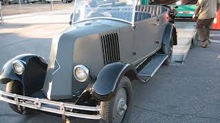 1928 RENAULT LOADING ON TRUCK