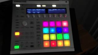 N.I. Maschine MKII White in action