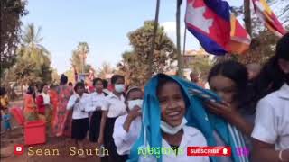 #Seansouth#Meak Bochea procession on the streets of Wat Kraya.សកម្មភាពដង្ហែបុណ្យមាឃបូជាវត្តក្រយា។