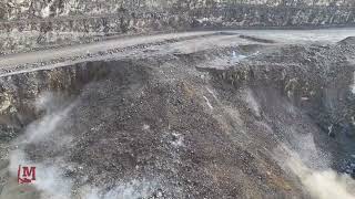 Large quarry blast