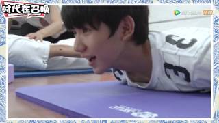 TFBOYS之时代在召唤广场舞第二套 150822 1080P【银河星王源个人频道】