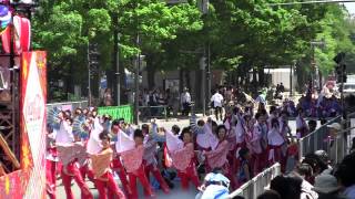 2013 YOSAKOIソーラン祭り コカ･コーラ札幌国際大学 大通り南6 9