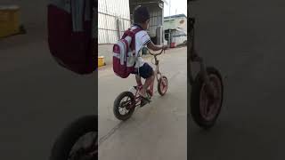 កូនក្មេងរៀនជិះកង់#52/ Children learn to ride a bike #52