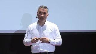 Necə etmək olar ki, şəxsi brendiniz özünüzdən böyük olsun? | Turxan Əhmədov | TEDxBHOS