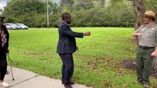 Watch Now:   Lieutenant Governor Brian Benjamin visits with a tour group at the Hariet Tubman Park