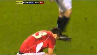 Sean Lamont try saving tackle vs Wales 2011