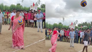 వాలీబాల్ ఆడిన MLA Roja || YCP Nagari MLA Roja Plays Volleyball  || Bezawada Media