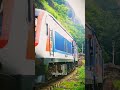 udarata menike sri lanka badulla train travel srilankatravel srilankarailway badulla