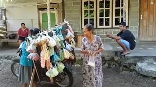 kehidupan suku Jawa hidup di desa pedalaman,belanja sayur