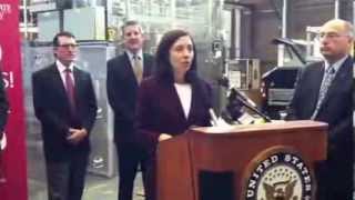 Sen. Cantwell announces launch of aviation bio fuels hub