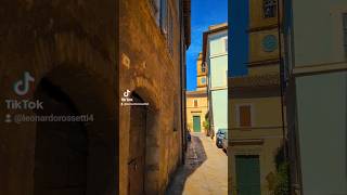 ⛪ Strolling through Terni old town, Italy. #terni #umbria #italia #oldtown #travelidea #cathedral