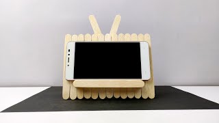 Mobile stand homemade with ice cream sticks | Popsicle crafts easy