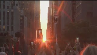 Manhattanhenge returns for stunning sunset