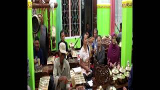 LATIHAN GAMELAN JAWA dI Kota Malang