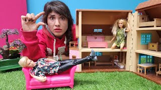 Barbie Dream House. Ümit ve Barbie kiralık ev arıyorlar. Barbie oyunları