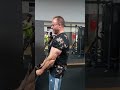 Trabajo de Biceps en la polea baja con cuerda