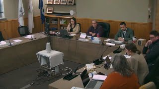 Kenora city council looks over budget again