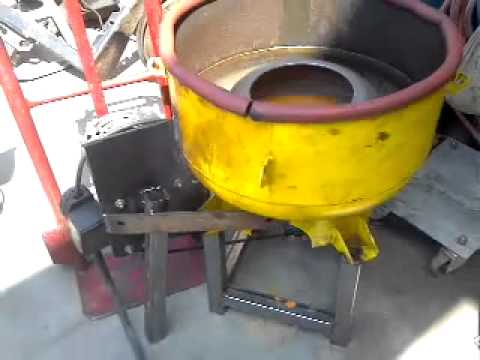 Homemade waste vegetable oil centrifuge out of torque converter Homemade waste vegetable oil centrifuge out of torque converter