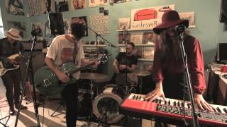 Houndmouth - \