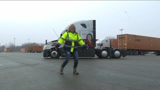 Schneider looking to recruit women truck drivers