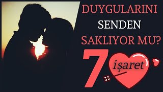 Birinin Senden Hoşlandığının Ama Bunu Saklamaya Çalıştığının 7 İşareti