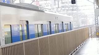 都営6500系6502-1F編成武蔵小杉駅到着