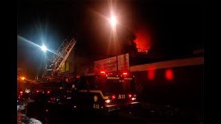 Grandes pérdidas por voraz incendio en tres centros comerciales de Cali