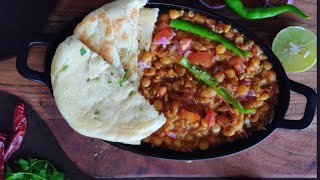 How to Make Authentic Delhi Street Style Matar Kulcha