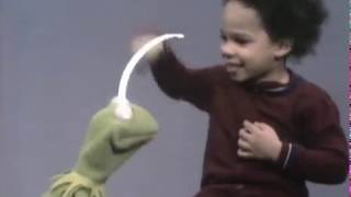 Classic Sesame Street Kermit Trey Letter Q (1973)