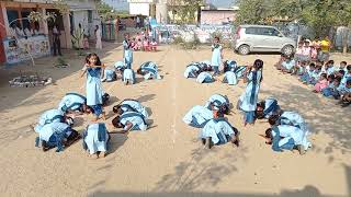 Beautiful Patriotic song Dance