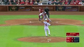 CIN@STL: Oh deflects liner, Garcia gets the out