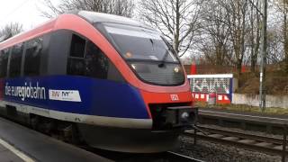 Ausfahrt einer Euregiobahn (Baureihe 643) aus dem Bahnhof Eilendorf und Güterzugdurchfahrt