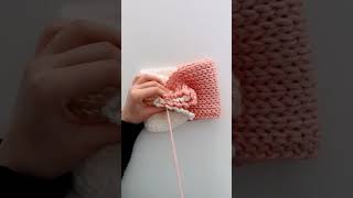Easy Crochet Headband #crochet #crochetinspiration #diy #crocheting #crochetpattern #crochetideas