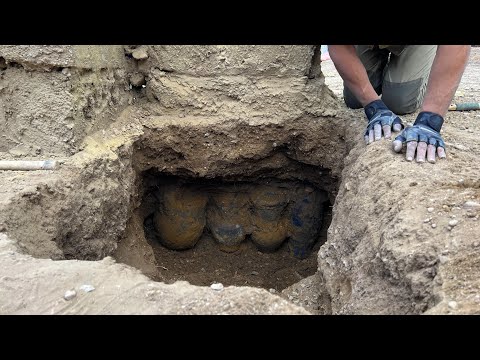 Found a valuable treasure full of Golden jewelry & archaeological tools // metal detecting