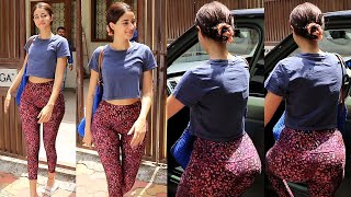 B00mshell In Progess 🍑🏋️‍♀️ Ananya Pandey Flaunts Her Huge HOt Figure In Very Hot Yoga Pant At Yoga