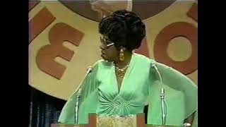 LaWanda Page roasts Frank Sinatra 🤣🤣🤣🤣🤣🤣🤣🤣🤣🤣🤣🤣🤣🤣🤣