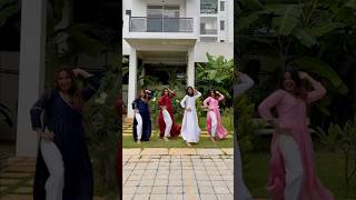 Jhalla Wallah💃♥️ #bollywood #dance #youtubeshorts