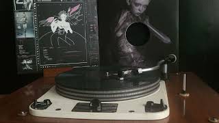 Grimes - 4ÆM (2020 LP) on a 1963 Garrard 301 / Shure M55e