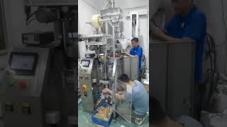 Sachet packing machine