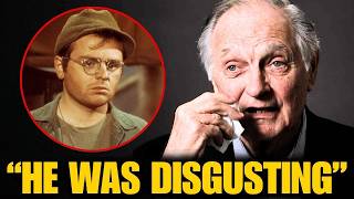 He Utterly Hated Gary Burghoff Now We Know The Reason Why