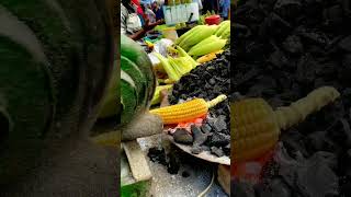 street side grilled corn 🌽🌽 #foodvideos #food #fypシ #corn #viralvideo #viralreels #foodie #street