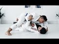 Mateus Rodrigues | Atacando o Armlock Da Passagem Leg Weave | artofjiujitsu.com