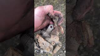 Citroen Berlingo rear brake caliper change