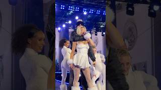 Shirin David \u0026 Ski Aggu @ Berlin Brandenburger Tor #shirindavid #berlin #silvester #skiaggu #zdf