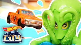 Giant Octopus and Toxic Gorilla Take Over the City! 🐙🦍 | Episodes 7-12 | New News | Hot Wheels