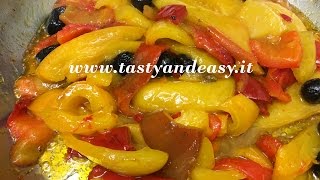 PEPERONI IN PADELLA CON CAPPERI ED OLIVE NERE RICETTA MOLTO FACILE